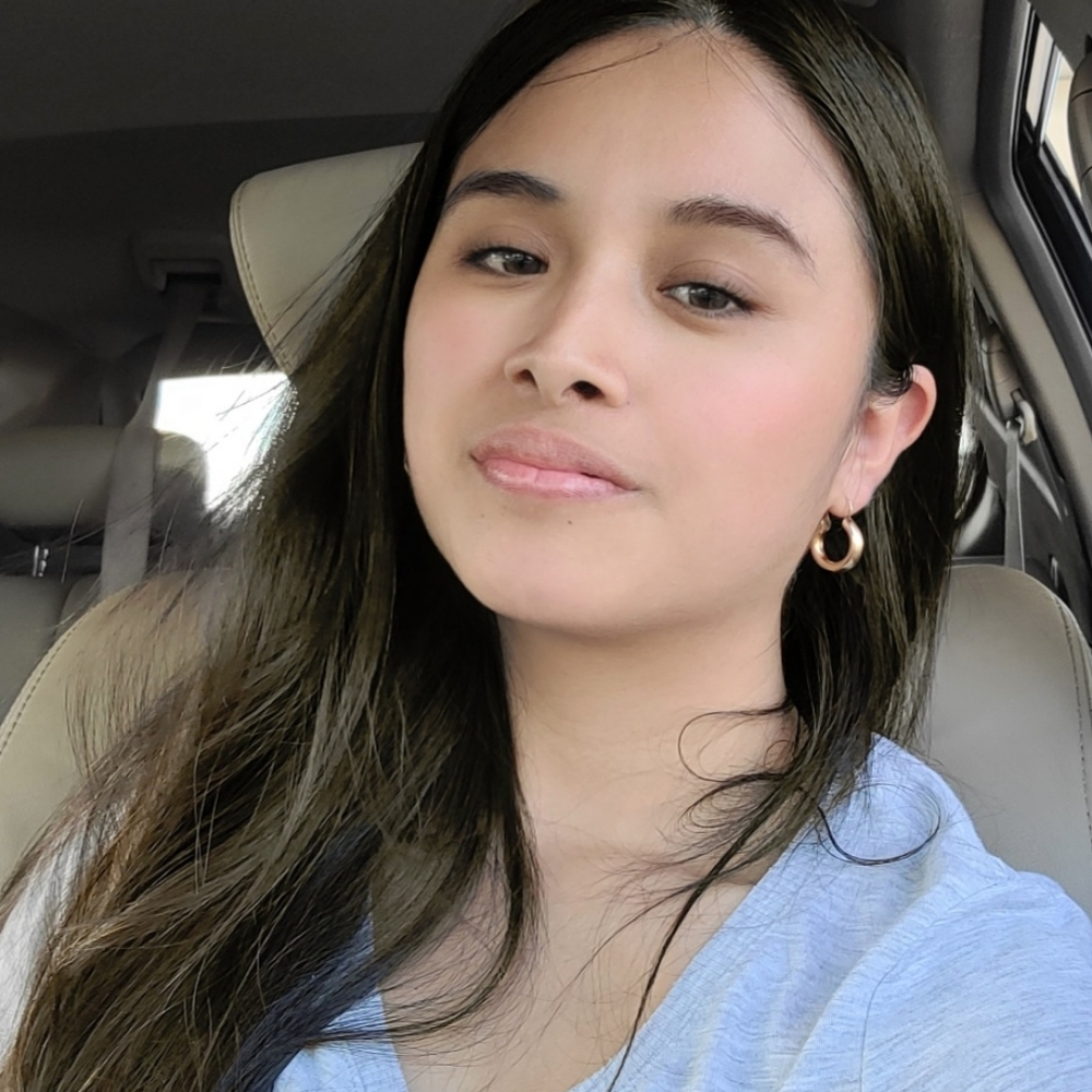 Meet your Posher, Mariela